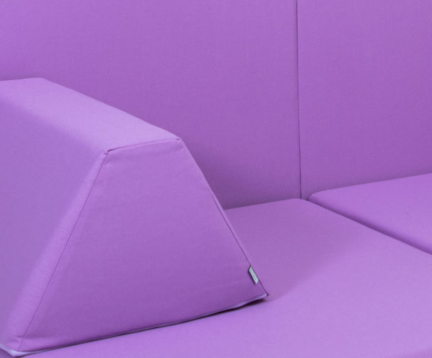 Monboxy product close-up – purple color